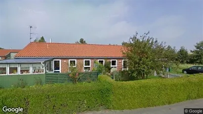 Andelsboliger til salg i Hasle - Foto fra Google Street View Andelsboliger til salg i Hasle - Foto fra Google Street View