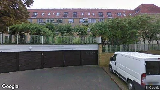 Andelsboliger til salg i Charlottenlund - Foto fra Google Street View