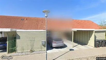 Andelsboliger til salg i Føllenslev - Foto fra Google Street View Andelsboliger til salg i Føllenslev - Foto fra Google Street View