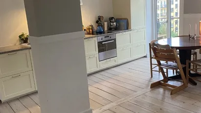 Lejlighed i Nansensgade med 2 altaner